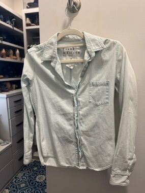 Frank & Eileen Barry Shirt XS Light Blue Famous Denim Button Down Cotton USA